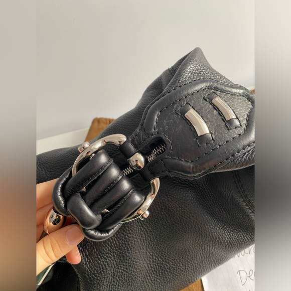 SOLD ๐ Gucci Hobo Bag Black Grainy Leather Silver Hardware Bamboo - Picture 5 of 13